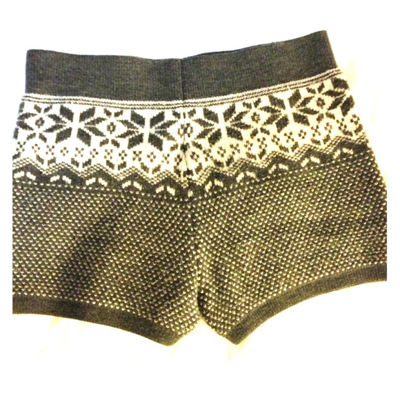 UNIQLO warm shorts! 👖