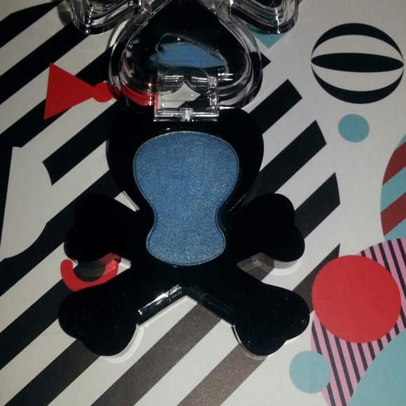 DISCONTINUED Tokidoki Eyeshadow in Bruttino - Picture 2 of 3