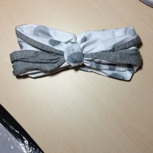 Lululemon deep thoughts turban headband