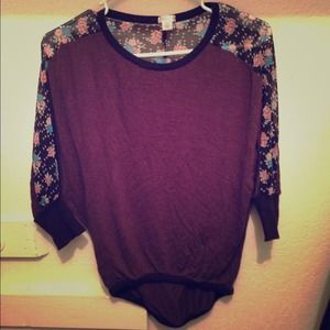 Baggy floral black top