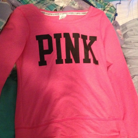 🚫TRADED VS pink crew neck sweater - Picture 1 of 1