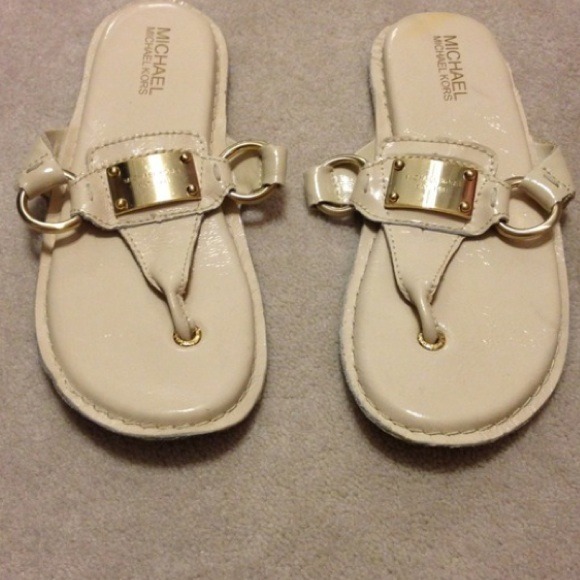 Mk beige sandals ☀🌺🌊