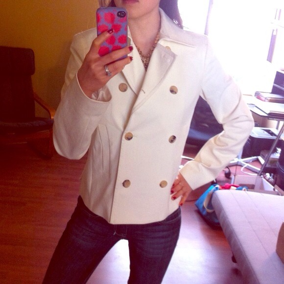Thkng of selling.Auth Theory beige peacoat jacket! - Picture 1 of 2