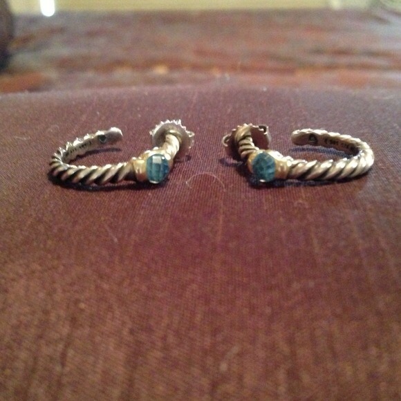 Just sharing!! Auth David Yurman hoop earrings
