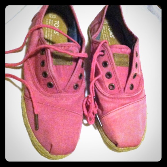 ✨NEW✨ Toms Pink Ceara Cordones with laces