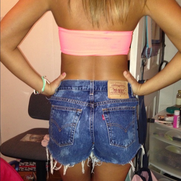 DIY high waisted Levi shorts