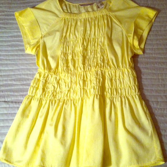 Sweet Liz Claiborne spring top!