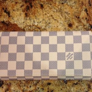 Inspired LV Azure wallet with great features