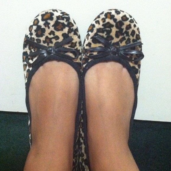 Leopard print flats