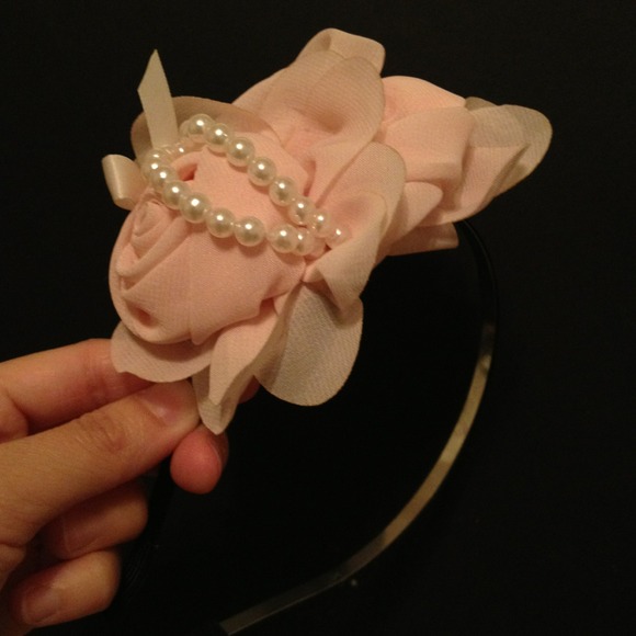 Sold rose Headband. Light pink wl flower, pearl - Picture 3 of 3
