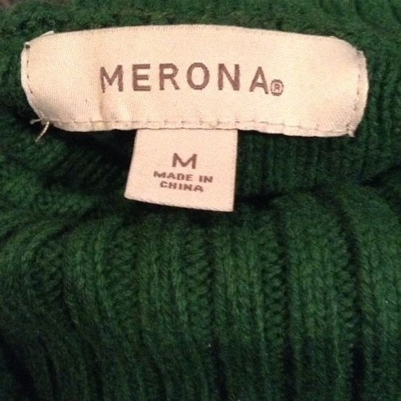 ⬆️SOLD⬆️Hunter green sweater - Picture 3 of 4