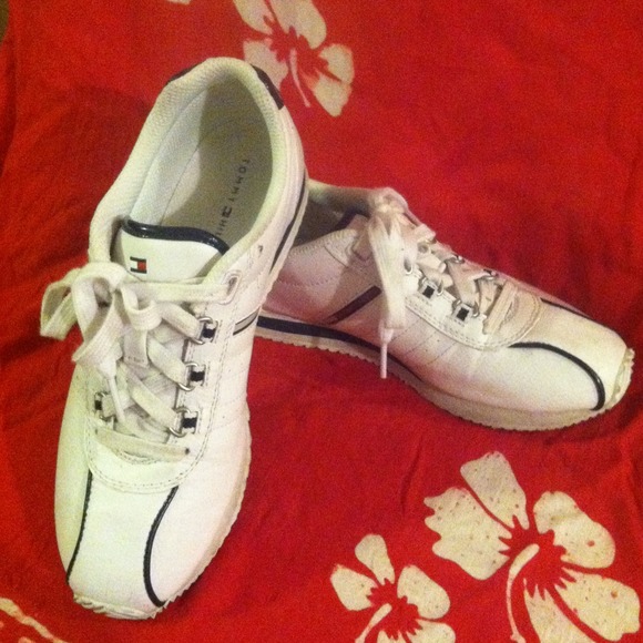 Tommy sneaker !!