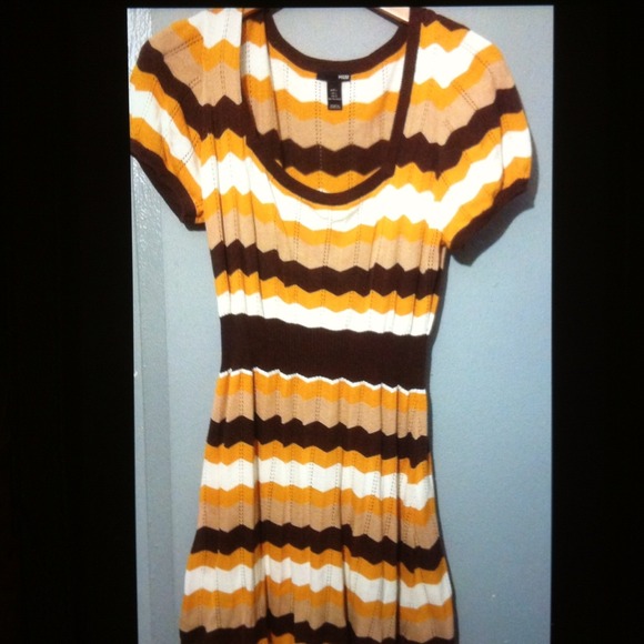 SOLD H&M Knitted Dress with Chevron print