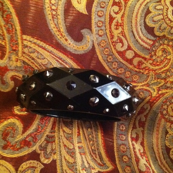 Bracelet - Picture 2 of 2