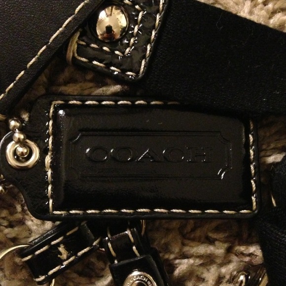 💥💥 PRICE REDUCED💥💥 Coach small hand bag - Picture 3 of 3