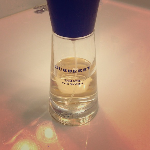 BURBERRY "touch" perfume