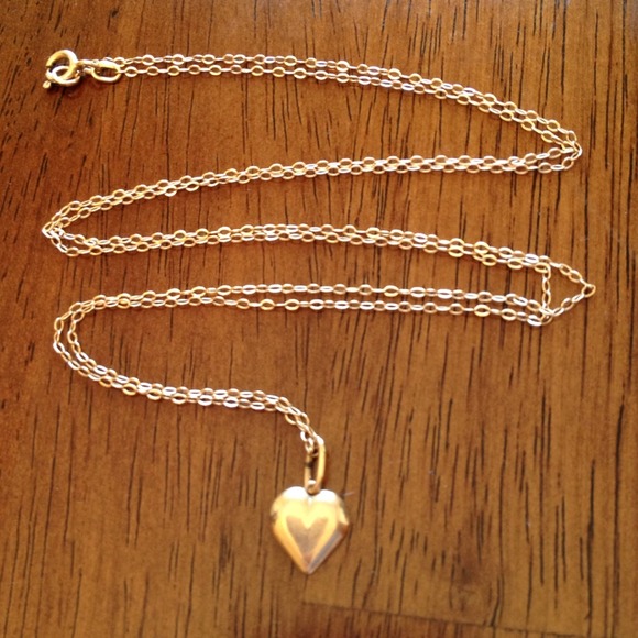 14k gold necklace, very long, clasp won't open