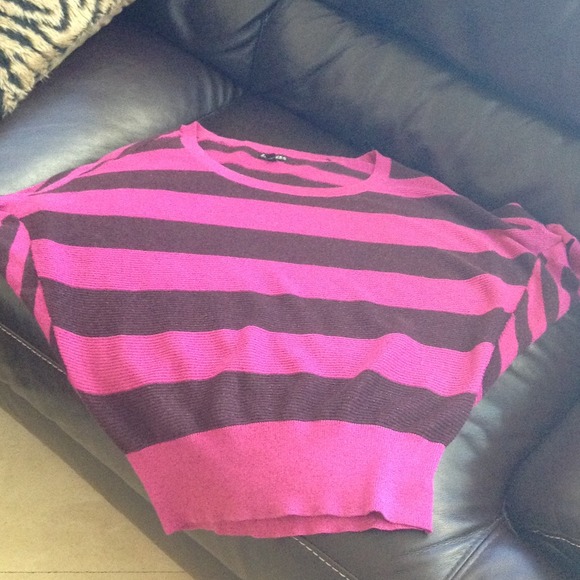 Express short sleeved sweater. Small. Worn once.