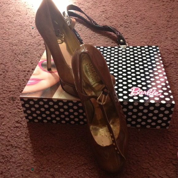 Guess by Marciano size 9.5 pat and leather