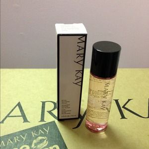 Oil-Free Eye Makeup Remover reserve for Leslae