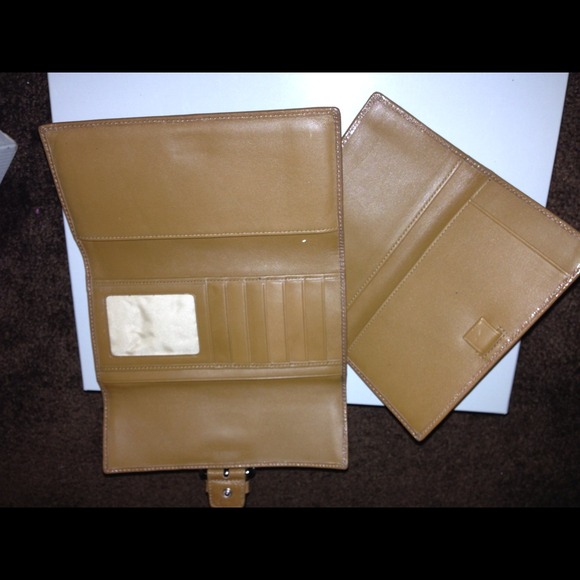 Coach Wallet with Check Holder - Picture 4 of 4