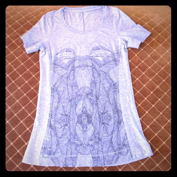 Lululemon Tri-Blend T- Shirt!