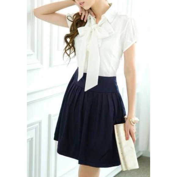 💥SOLD OUT💥Navy & White Ruffle Dress - Picture 4 of 5