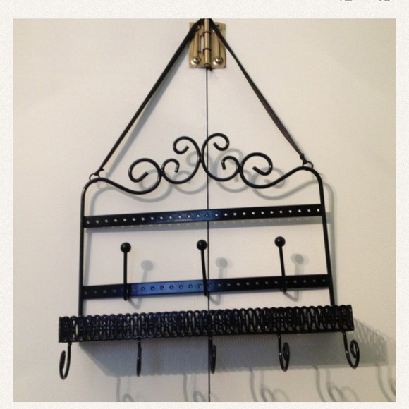 reserved jewelry holder