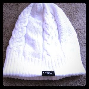 Under Armour beanie