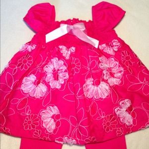 SOLD****Gorgeous little girls outfit!