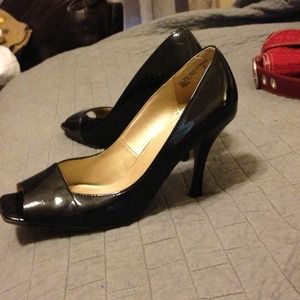 **Reduced** Size 8, black mossimo heels.