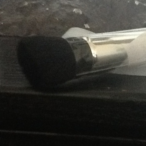 Mineral makeup brush NWT - Picture 2 of 2