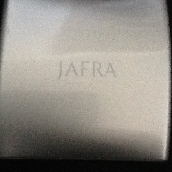 Bronzed Rosé powder blush - Picture 2 of 2