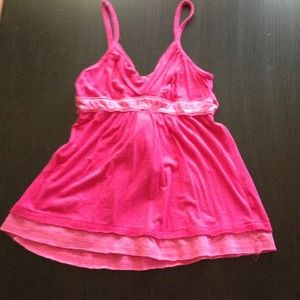 Very soft shirt. Does not fit.