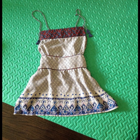 🌸FREE PEOPLE top! 100% SILK🌸 - Picture 3 of 4