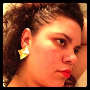 Vintage gold square earrings