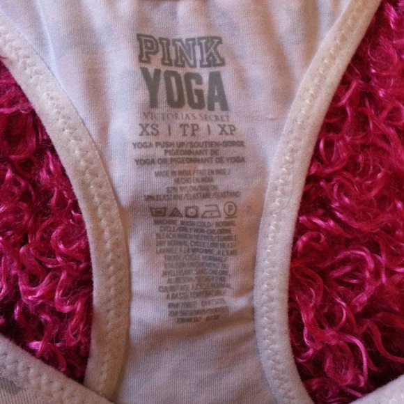 VS yoga bra💗💪 - Picture 4 of 4