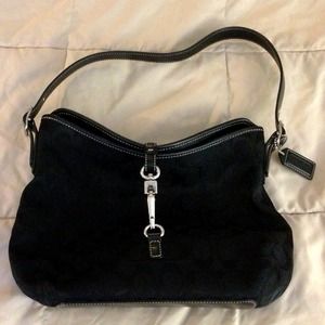 🔸RESERVED🔸Authentic Coach Signature Shoulder Bag