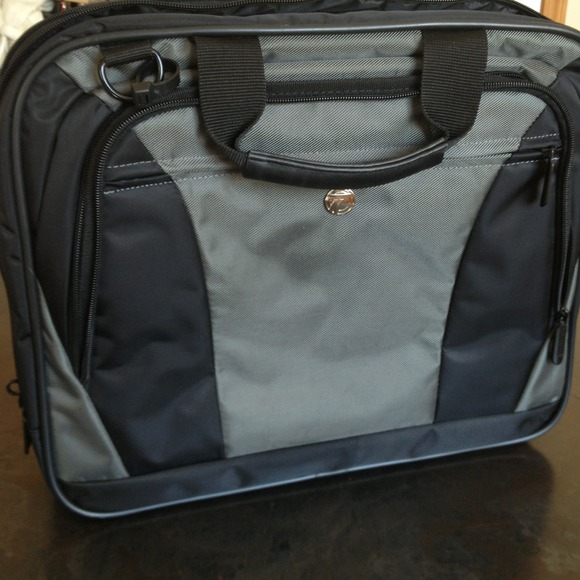 Laptop bag 🎀🎀🎀