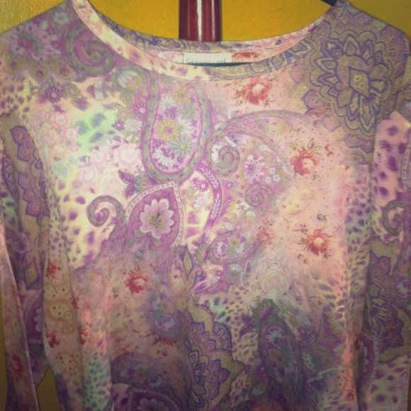 Patterned shirt!