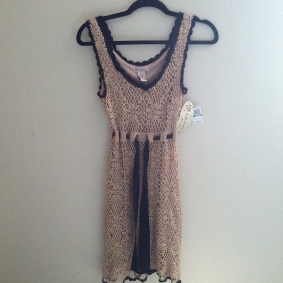 Junior dress by Glimmer