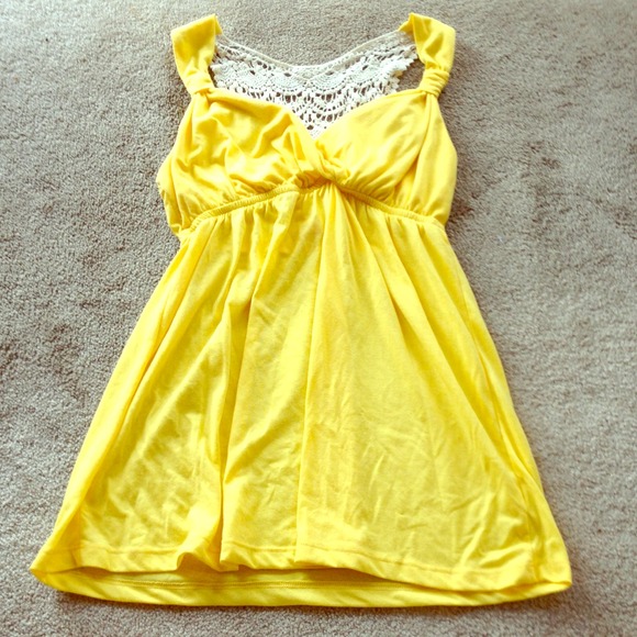 Tops - TRADED!!! Yellow racer-back tank top