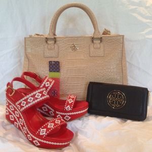 ❌Hold❌Authentic Tory Burch Robinson bag🐊