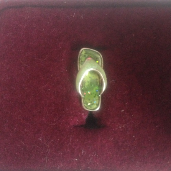 Mini flip flop charm