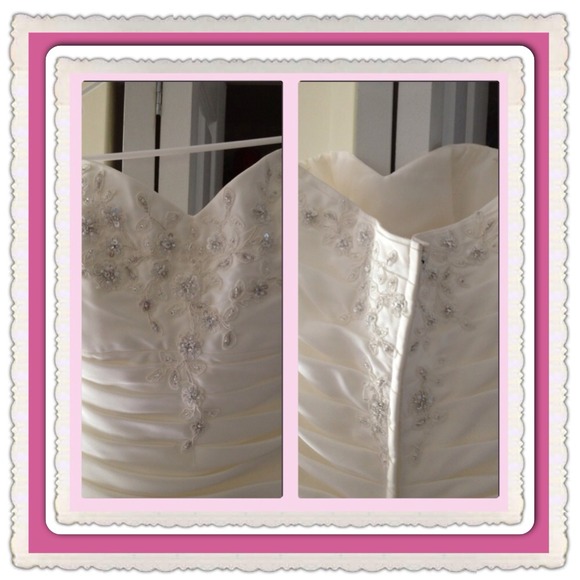 💘Wedding Dress by Altar Bound💘Open to Negotiate - Picture 2 of 4