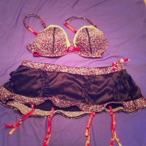 Victorias Secret Lingerie Set