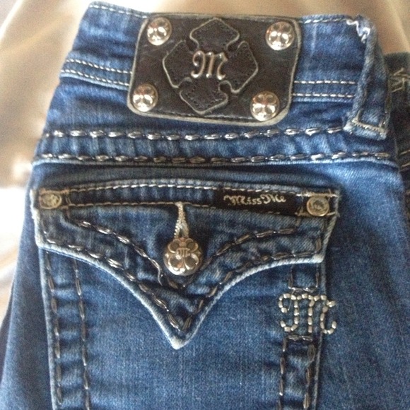 Miss me skinny jeans ***RESERVED!!***