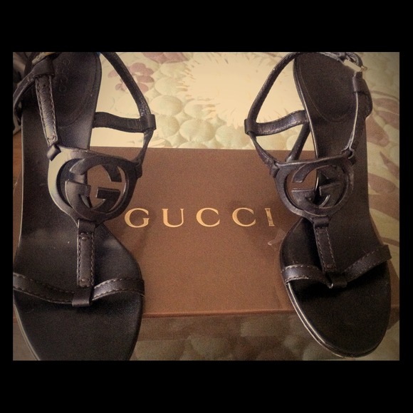 😋SOLD😋Gucci brown heels 100% authentic