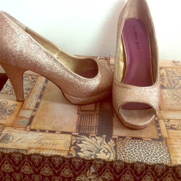 Madden girl by Steve Madden Shoes - 💢Price reduced!💢 Madden girl gold peep toe pumps Madden girl by Steve Madden Shoes - 💢Price reduced!💢 Madden girl gold peep toe pumps