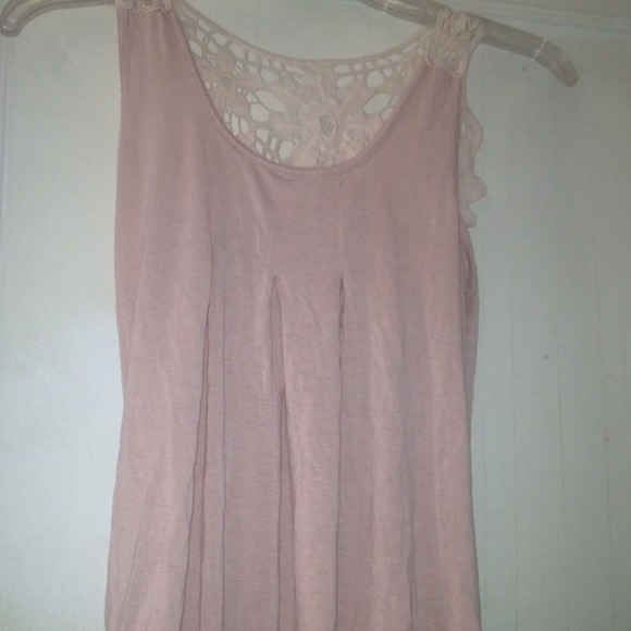 Floral lace back tank